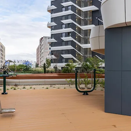 Upscale 1bdr With Pool & Parking By Lovelystay Lägenhet *