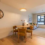 Upscale 1bdr With Pool & Parking By Lovelystay * Lisboa