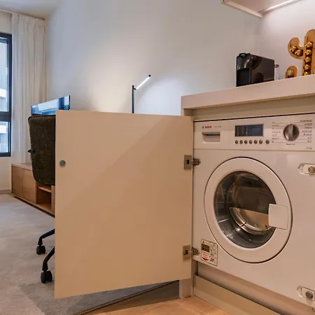 公寓 Upscale 1bdr With Pool & Parking By Lovelystay Lisboa